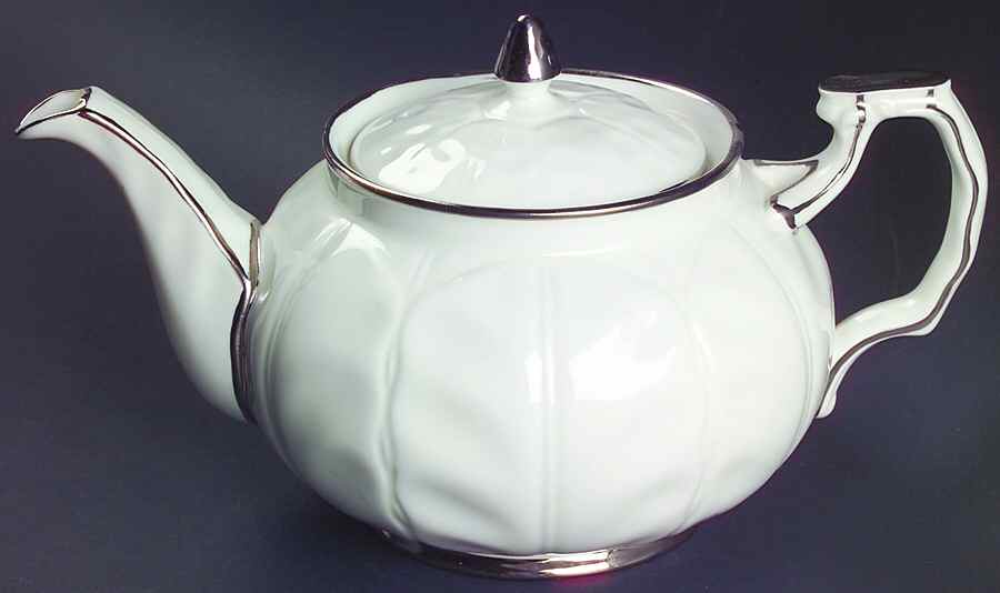 Spring Crocus Teapot & Lid by John  Aynsley & Sons-1