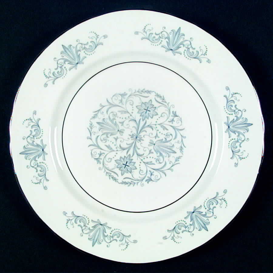 Venetian (Scalloped) Dinner Plate by John  Aynsley & Sons-1