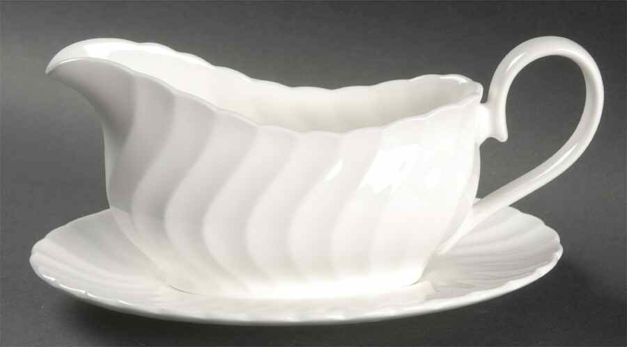 Whisper All White Gravy Boat & Underplate by John  Aynsley & Sons-1