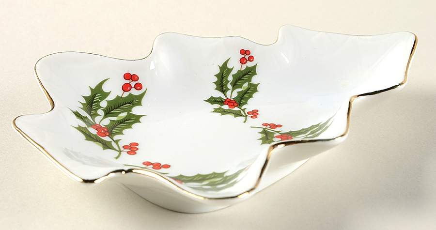 Christmas Holly (Porcelain) 1 Part Small Tree Shaped Dish by All the Trimmings-1