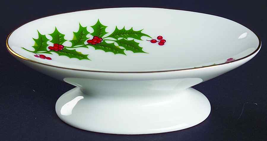 Christmas Holly (Porcelain) Soap Dish by All the Trimmings-1