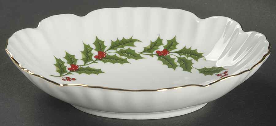 Christmas Holly (Porcelain) Bon Bon by All the Trimmings-1