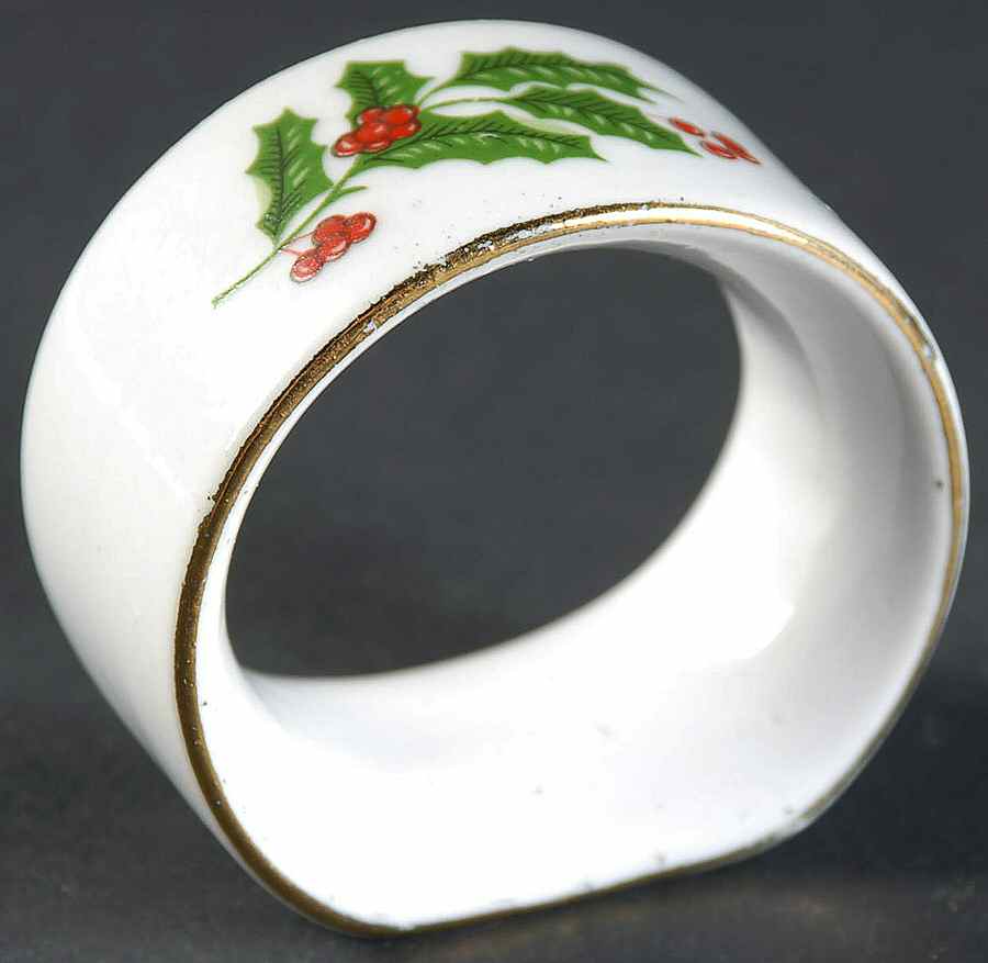 Christmas Holly (Porcelain) Napkin Ring by All the Trimmings-1
