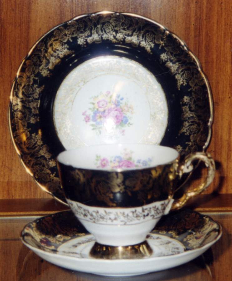 A1Y3 Salad Plate by Ashley (England)-1