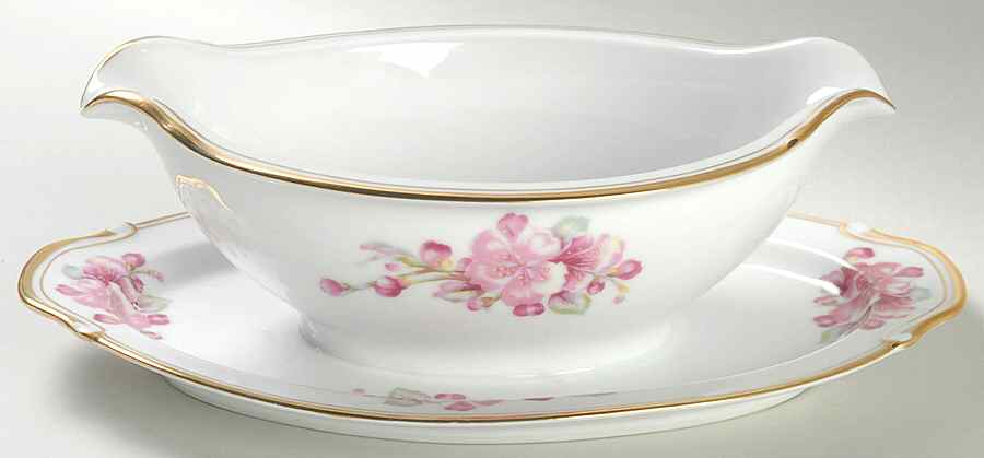 Rosemont Gravy Boat with Attached Underplate by Aladdin-1