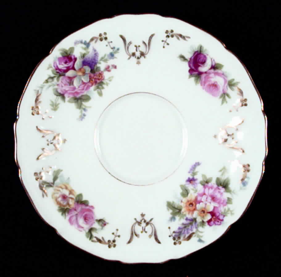 AHR239 Saucer by Charles Ahrenfeldt-1
