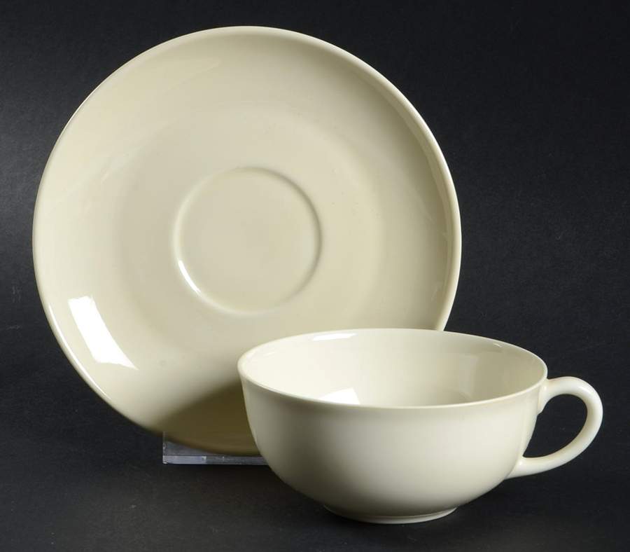 ARZ52 Flat Cup & Saucer Set by Arzberg-1
