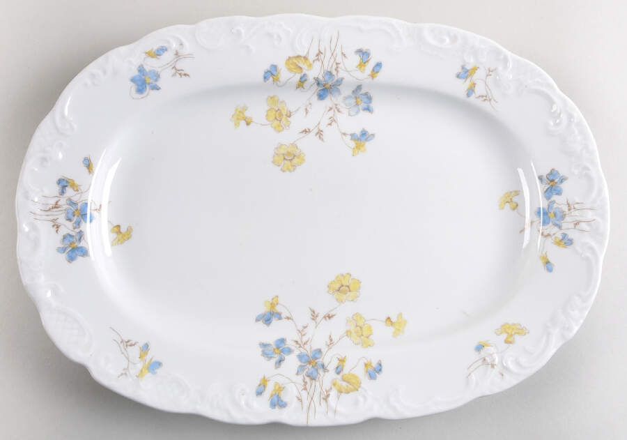 7755 14" Oval Serving Platter by Austria-1