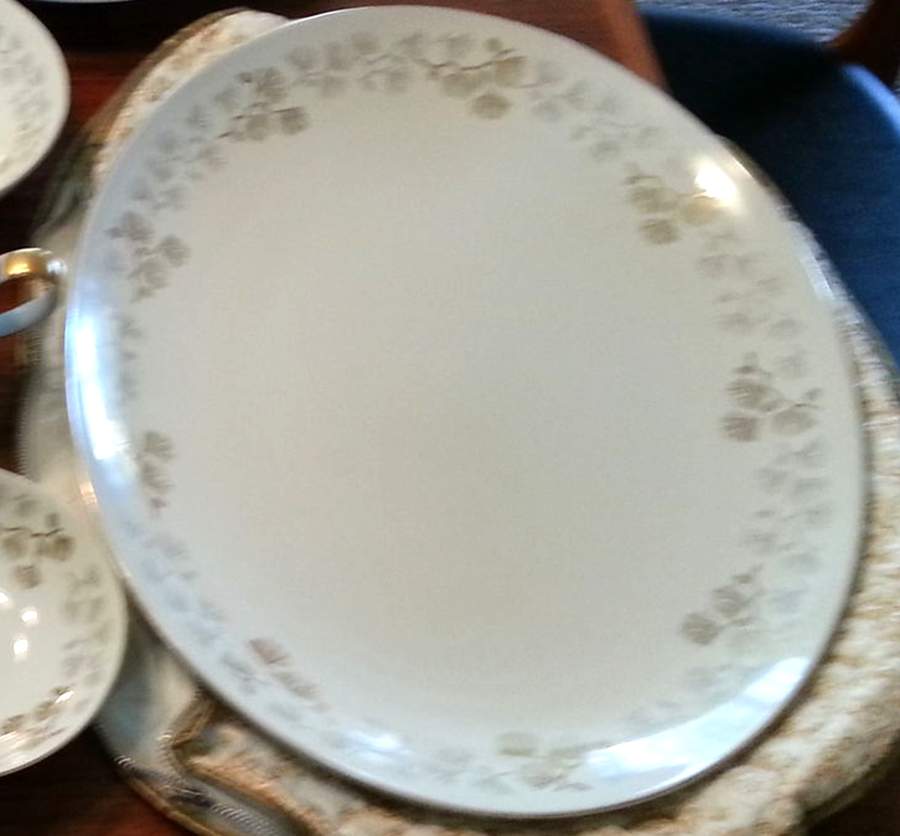 Montecito Pine 16" Oval Serving Platter by ACI-1