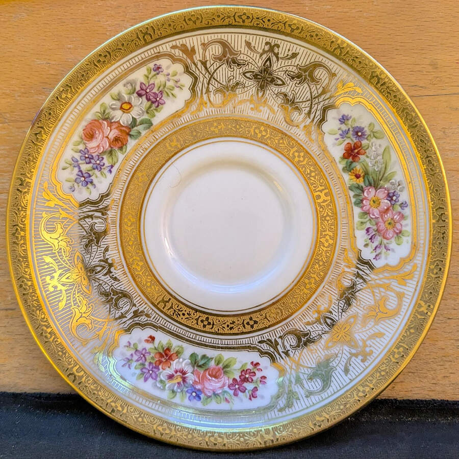 AHR263 Saucer by Charles Ahrenfeldt-1