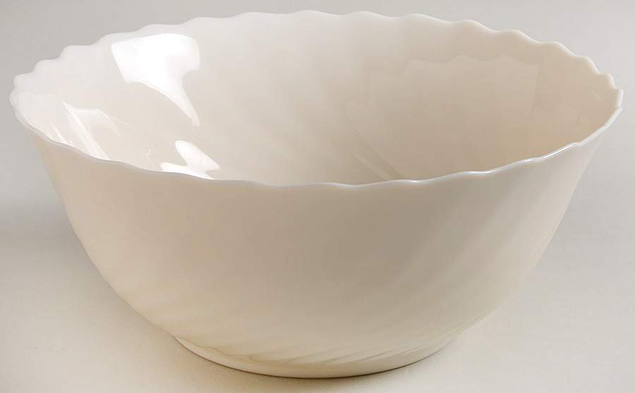 Trianon Ivory 9" Round Vegetable Bowl by Arcopal-1