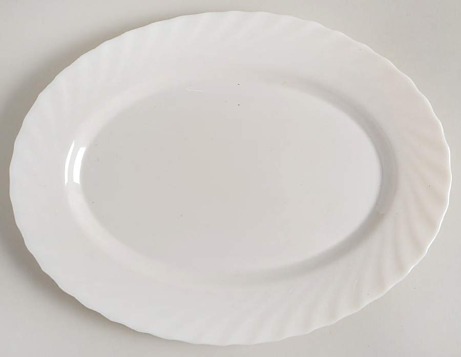 Trianon Ivory 13" Oval Serving Platter by Arcopal-1