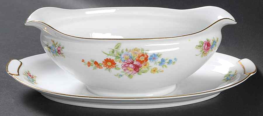 AIC17 Gravy Boat with Attached Underplate by Aichi-1