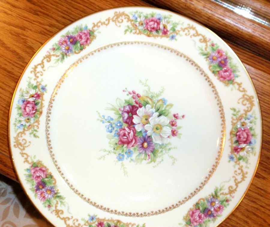 Geneve Dinner Plate by Charles Ahrenfeldt-1