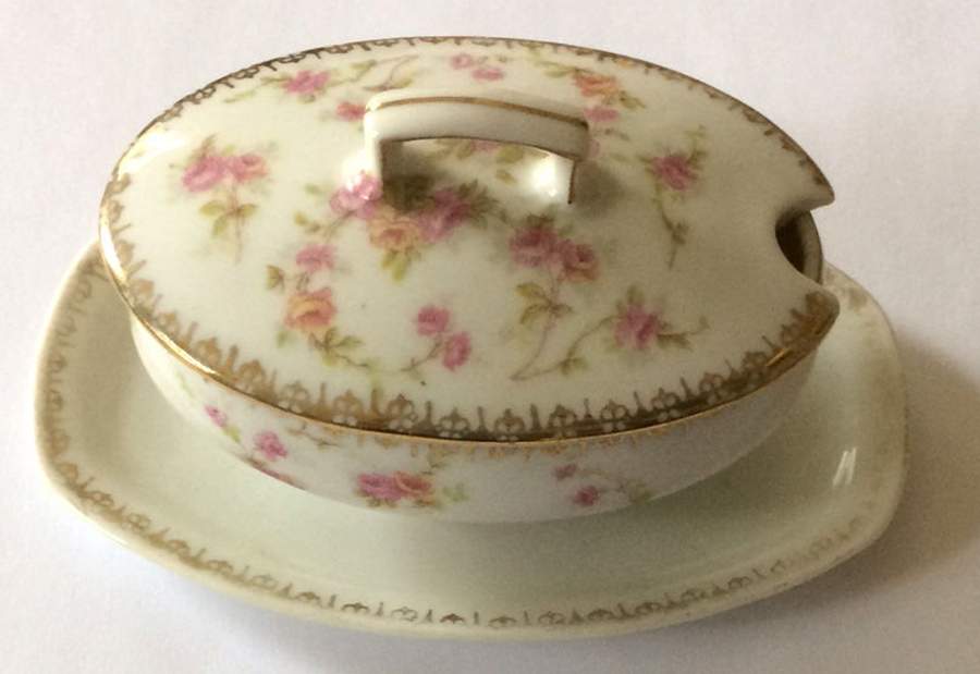 Bridal Rose (Smooth, Gold Edge) Gravy Boat w/Attached Underplate & Lid by Altrohlau-1