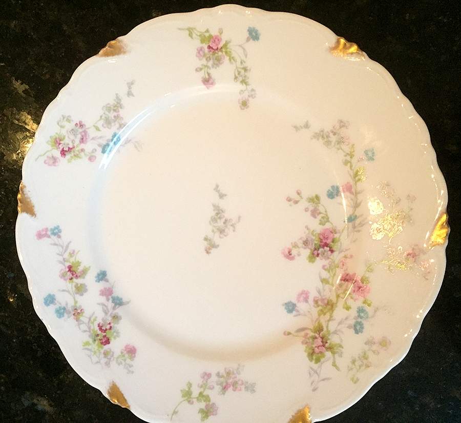 AHR272 Dinner Plate by Charles Ahrenfeldt-1