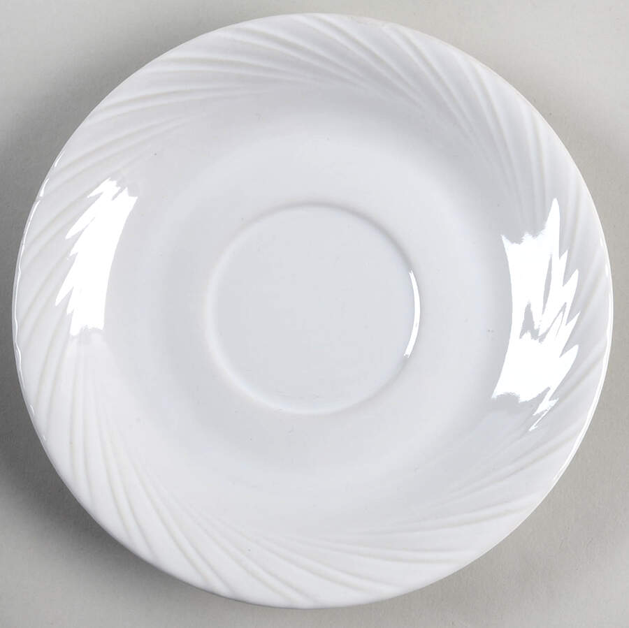 White Saucer by Alacarte-1
