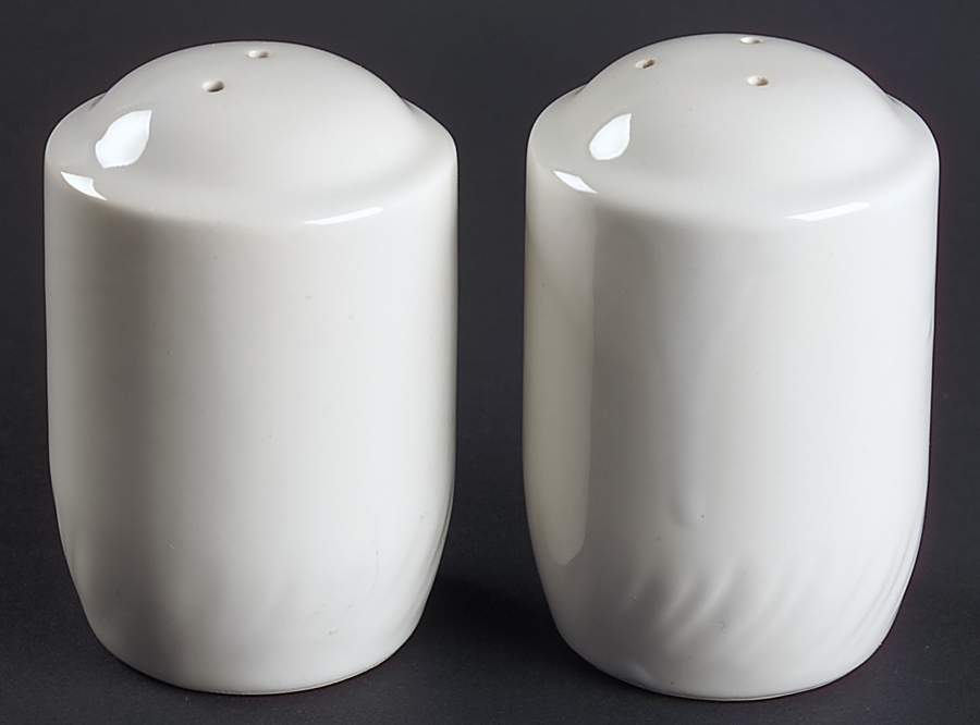 White Salt & Pepper Set by Alacarte-1