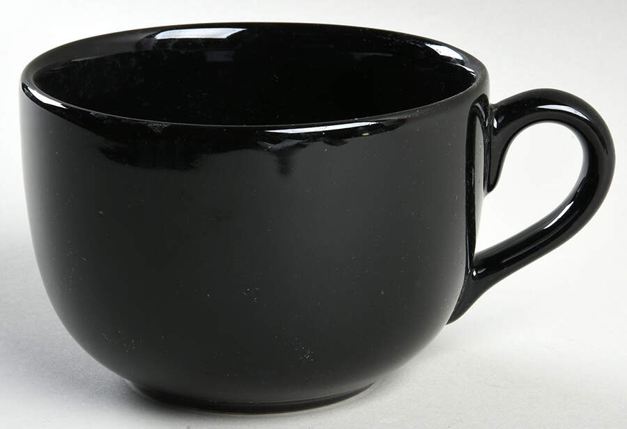 Black Jumbo Cup by Alacarte-1