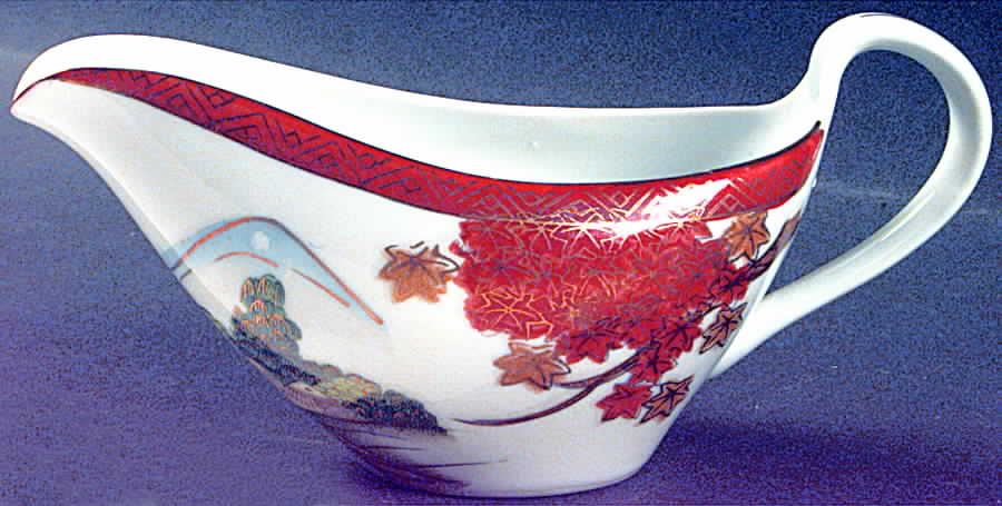ART15 Creamer by Arita-1