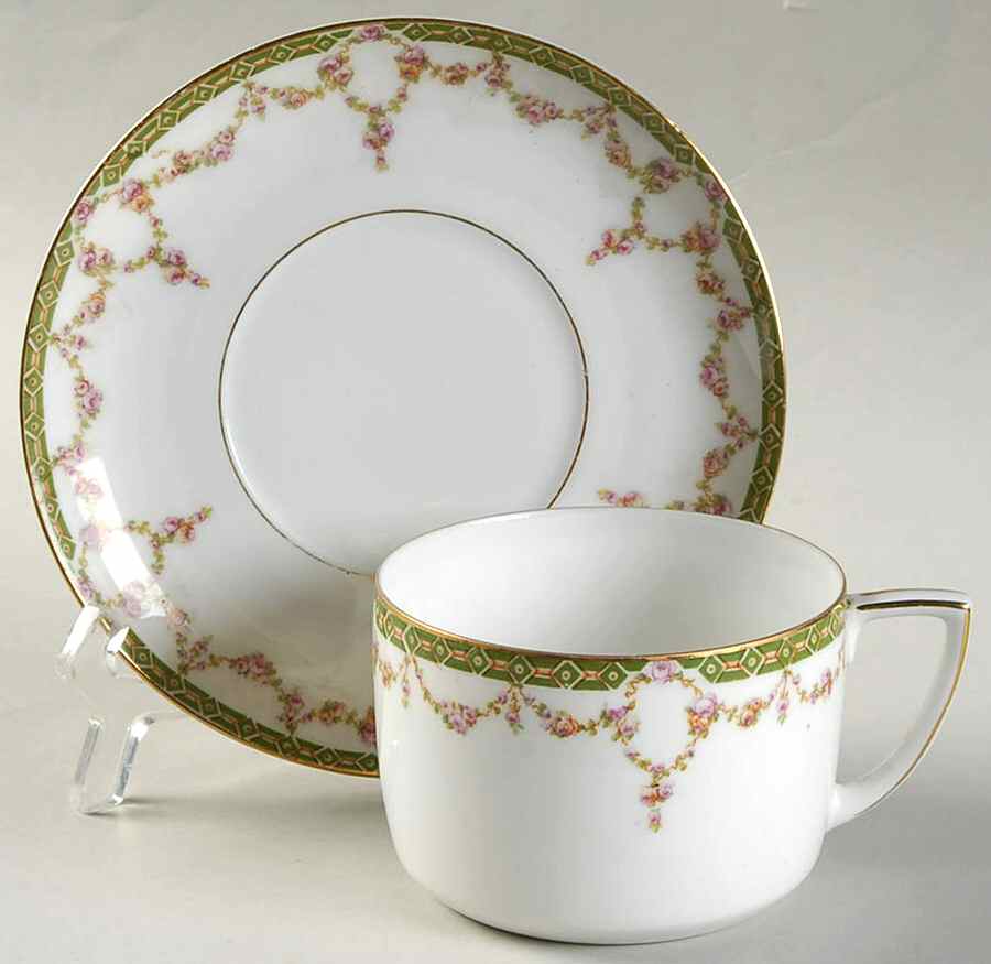 ALT156 Flat Cup & Saucer Set by Altrohlau-1