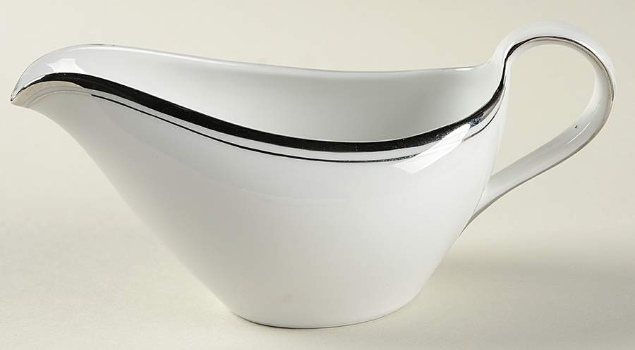 ART18 Creamer by Arita-1