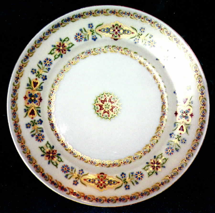 AHR298 Dinner Plate by Charles Ahrenfeldt-1