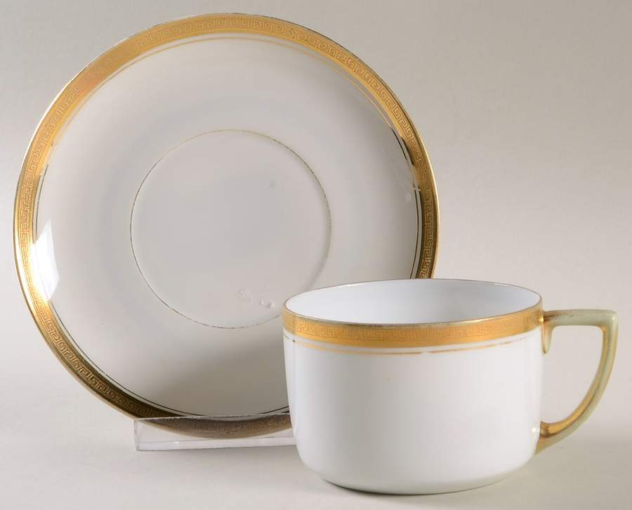 ALT172 Flat Cup & Saucer Set by Altrohlau-1