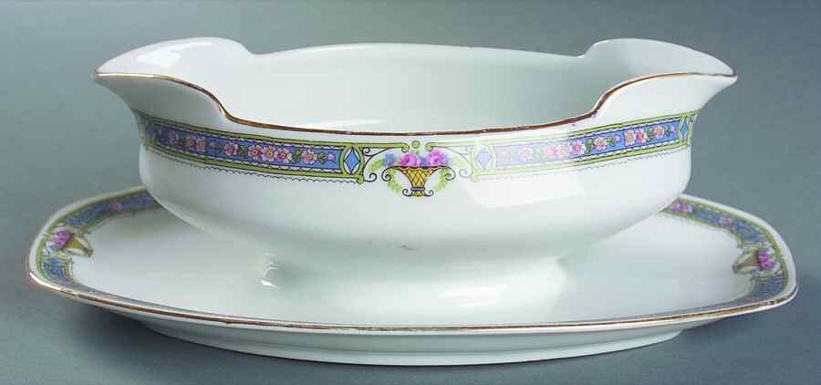 ALT175 Gravy Boat with Attached Underplate by Altrohlau-1