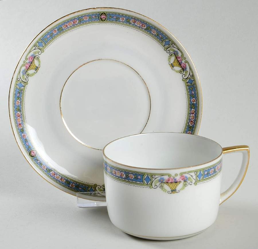 ALT175 Flat Cup & Saucer Set by Altrohlau-1
