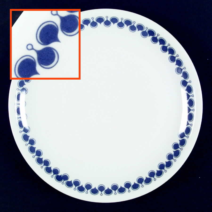 ALF6 Dinner Plate by Alfoldi Porcelin-1