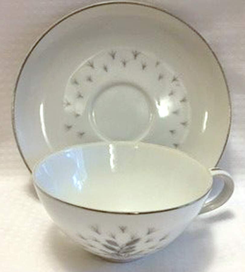 Roberta Flat Cup & Saucer Set by Amcrest-1