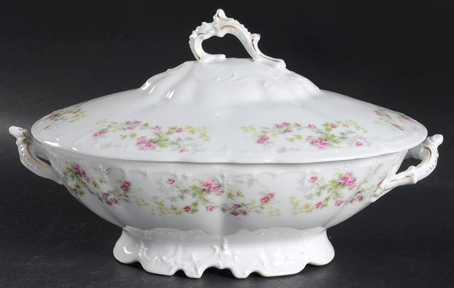 4453 Oval Covered Vegetable by Altrohlau-1