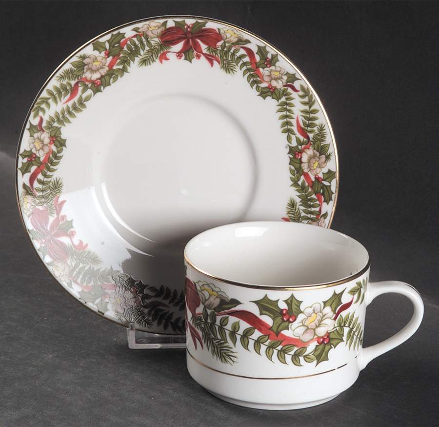 Santa Flat Cup & Saucer Set by American Atelier-1