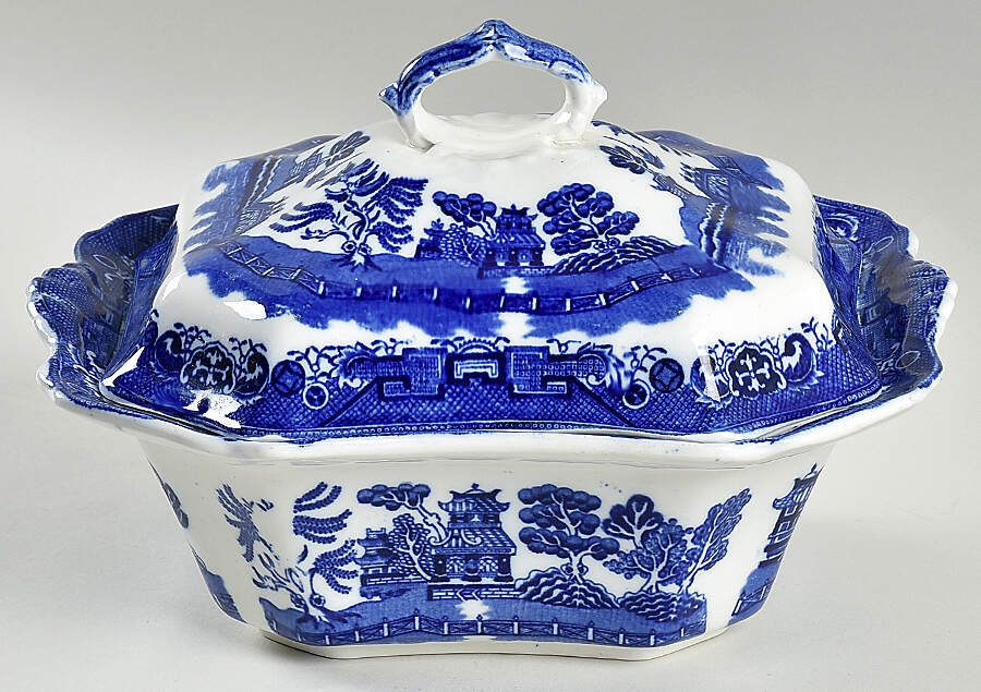 Willow Blue (Scalloped) Rectangular Covered Vegetable by Allerton's-1