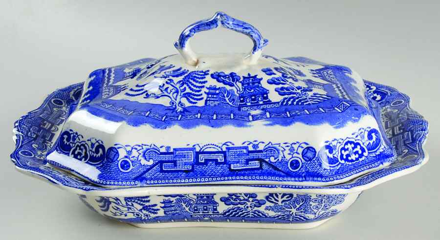 Willow Blue (Scalloped) Rectangular Covered Vegetable by Allerton's-1