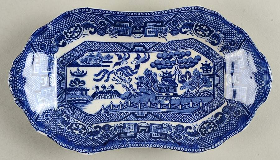 Willow Blue (Scalloped) Relish/Gravy Underplate by Allerton's-1