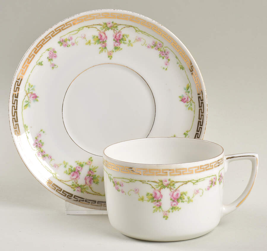 8607 Flat Cup & Saucer Set by Altrohlau-1