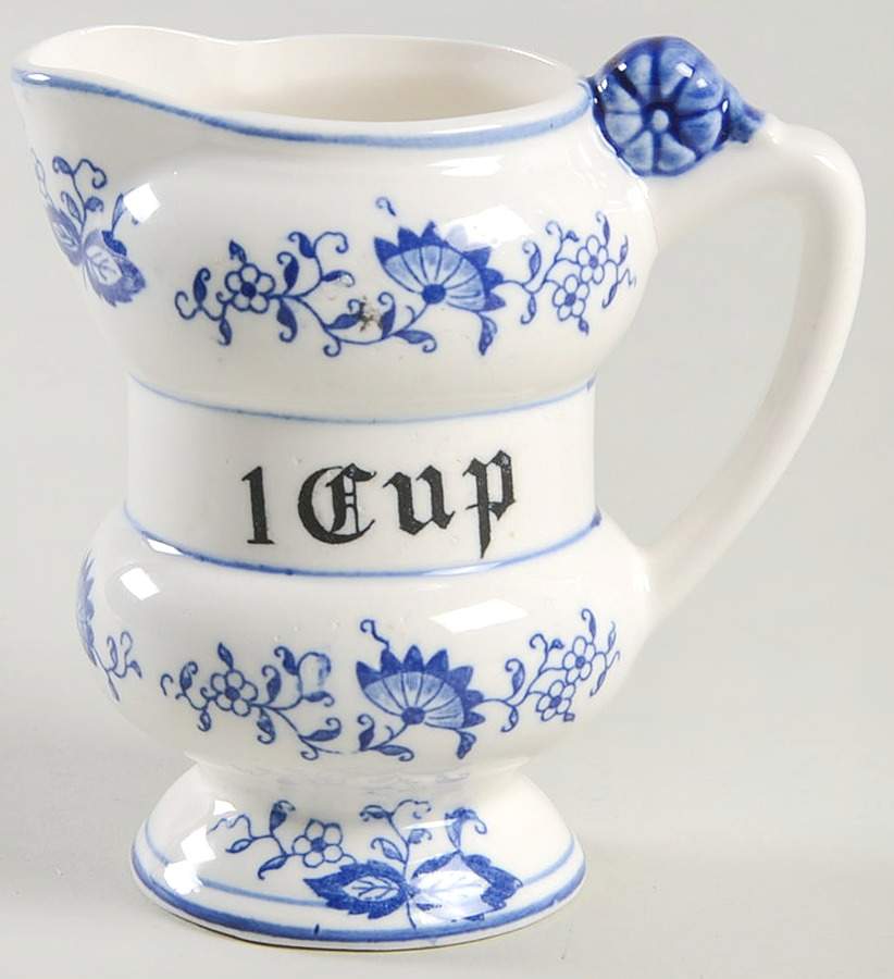 Blue Onion 1 Cup Measuring Cup with Spout by Arnart-1