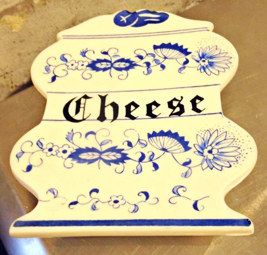 Blue Onion Cheese Tray by Arnart-1