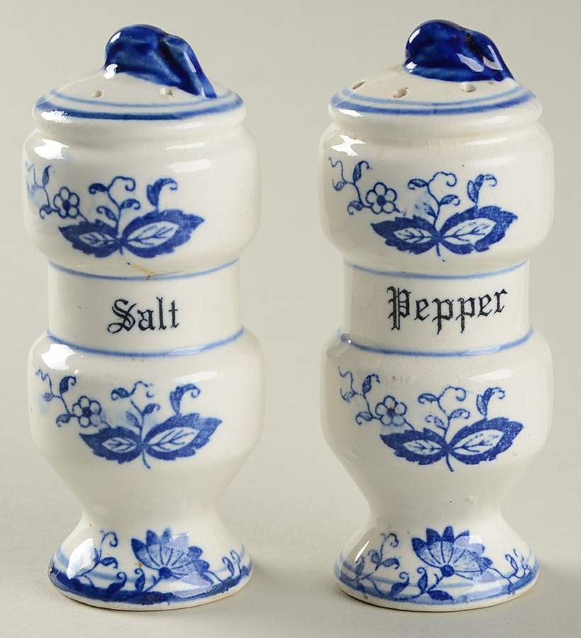 Blue Onion Salt & Pepper Set by Arnart-1