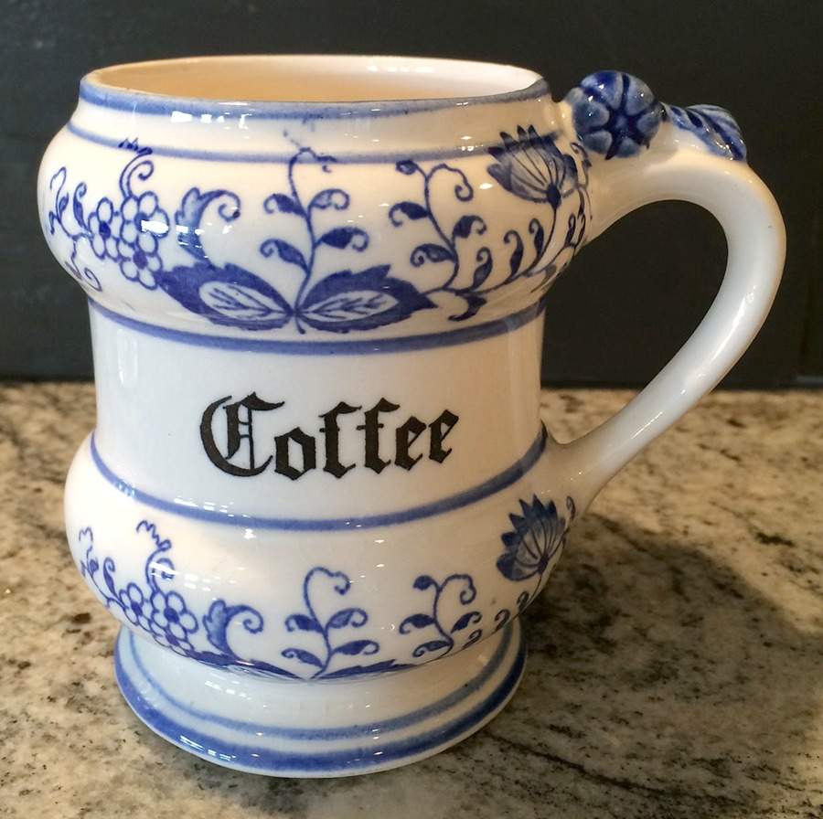 Blue Onion Mug by Arnart-1