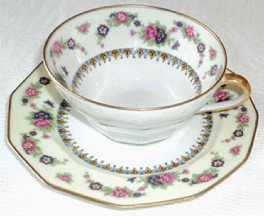 AHR319 Flat Cream Soup Bowl & Saucer Set by Charles Ahrenfeldt-1