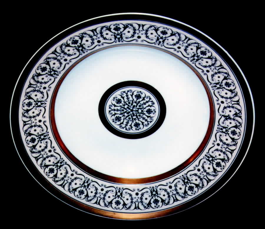 AHR322 Dinner Plate by Charles Ahrenfeldt-1