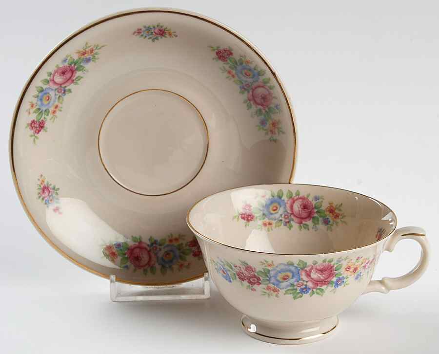 ARA64 Footed Cup & Saucer Set by Arabia of Finland-1