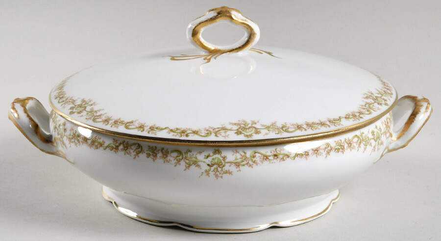 AHR345 Round Covered Vegetable by Charles Ahrenfeldt-1