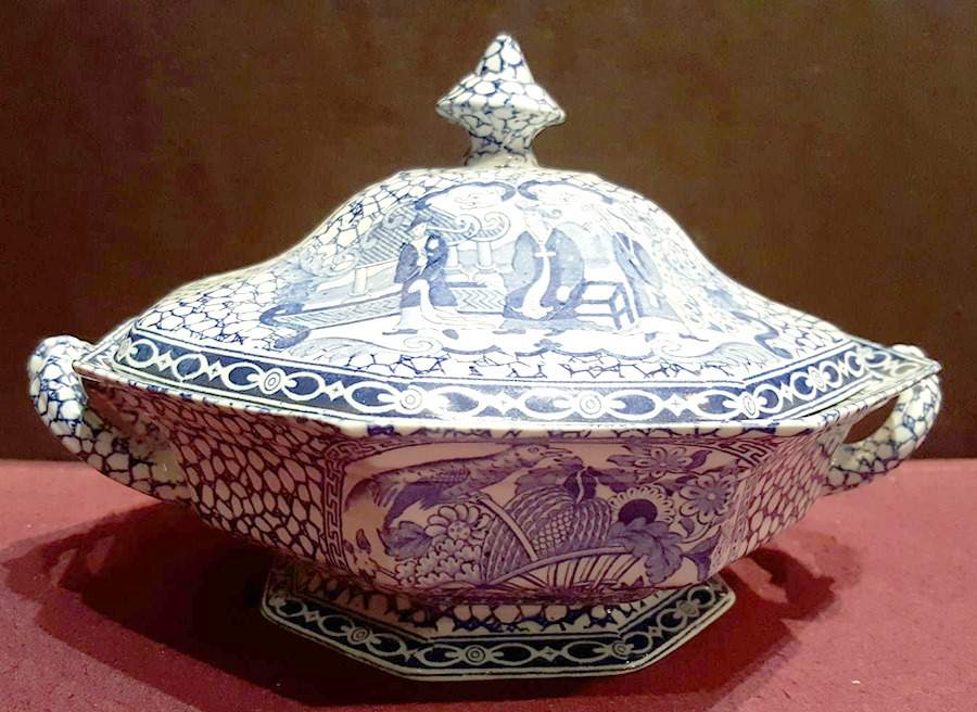 Chinese Bird Round Covered Vegetable by Adams China-1