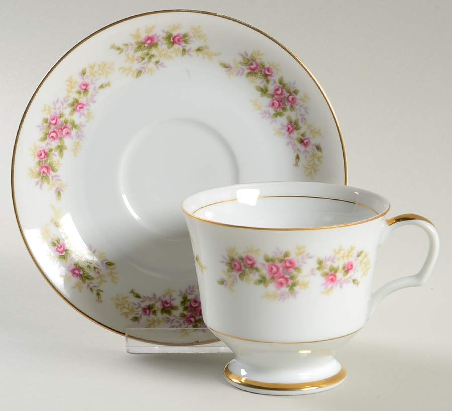 Cambridge Footed Cup & Saucer Set by Arlen-1