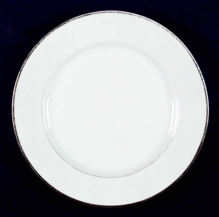 ALT227 Dinner Plate by Altrohlau-1