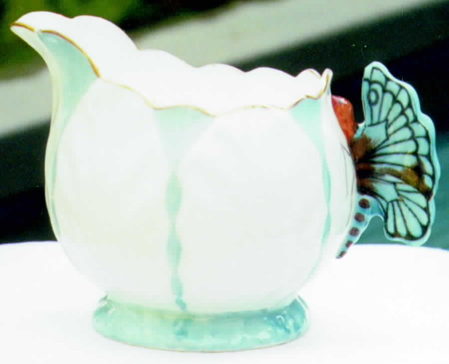 B1322 Creamer by John  Aynsley & Sons-1